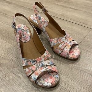 Softspots Floral Sandals 9.5